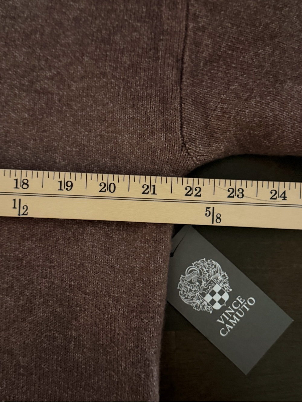 NWT Vince Camuto Cozy V-Neck Sweater Brown Small Soft Knit Quiet Luxury Cozy - Picture 5 of 9